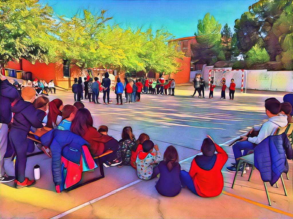 EscolaFlix's tweet photo. … La música la podem regalar i fins i tot la podem compartir!

Això és el que hem fet avui! 
Compartir! 
Compartir diferents actuacions musicals.

Activitats que fem a les classes d’educació musical que ens ajuden a ser més bones persones!

VISCA LA MÚSICA! https://t.co/N66k60bSMt