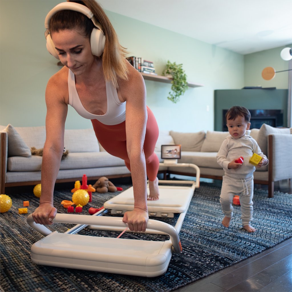 Whether you've got a turkey in the oven or a toddler on the loose, we've got you covered. Have a great holiday! 🦃

#pilates #pilatesreformer #connectedfitness #homefitness #holidayfitness #thanksgiving