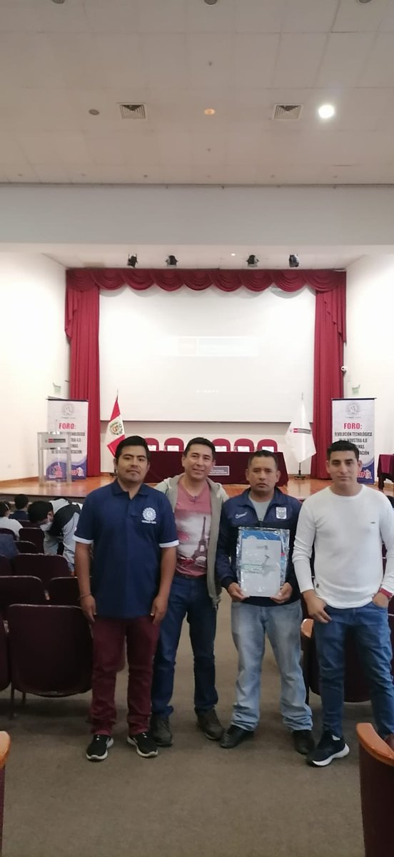 SINDICATOCERUTI's tweet photo. 23-11-22 Presentes en el “FORO INDUSTRIAL: REVOLUCIÓN TECNOLÓGICA EN LA INDUSTRIA 4.0 Y SUS SISTEMAS DE SUBCONTRATACIÓN” organizado por nuestra federación FETRIMAP - CGTP ✊🏻✊🏻 https://t.co/AHy4CWzpvU