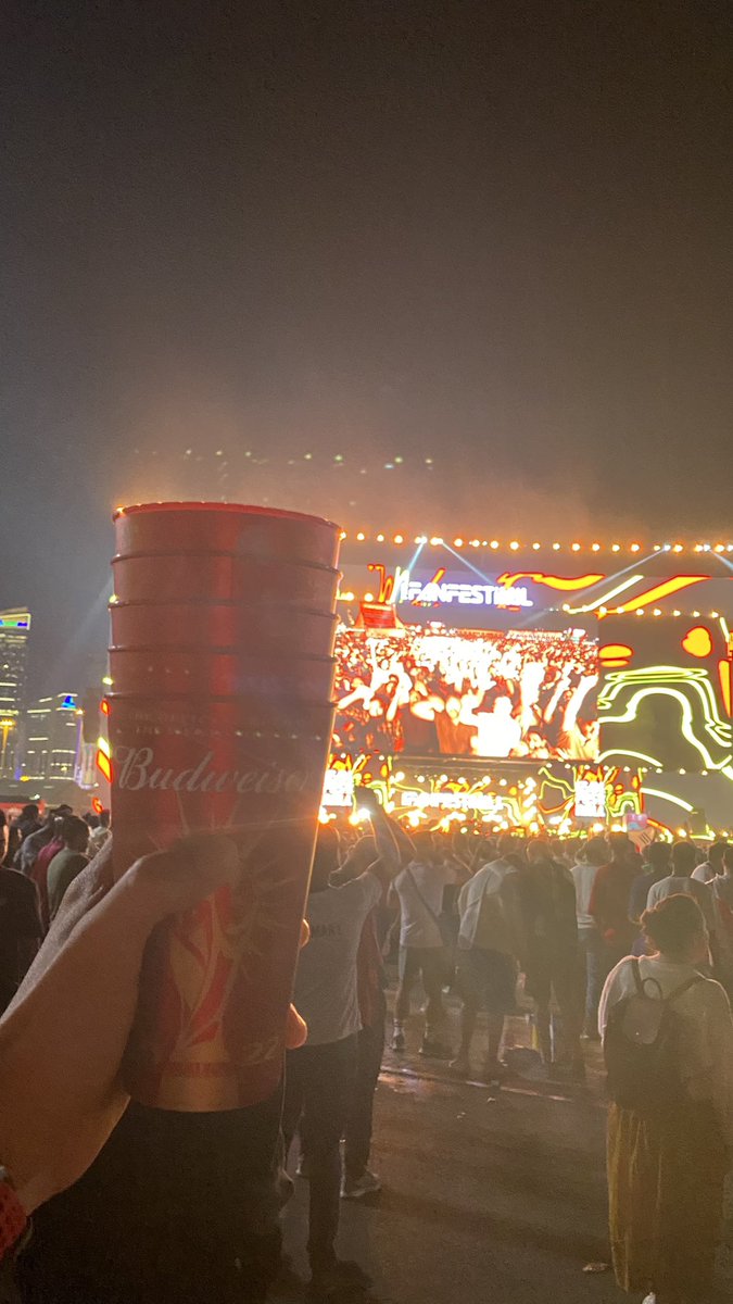 Viva la vida, de manera responsable, pero vívala. Hoy estamos, mañana no sabemos.
-Manolo, Qatar 2022-