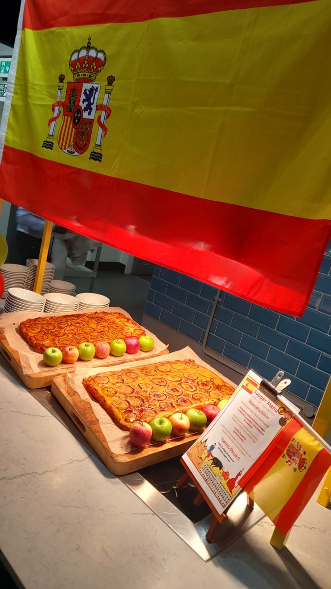 RHSBholroydhowe's tweet photo. Another brilliant theme night delivered by the team @RoyalHighBath #Spanishtheme Authentic Spanish πͺπΈ food π₯ prepared by our Executive π¨βπ³ Santiago
Excellent feedback from all the boarder's and staff @holroydhowe @melrahaman @DamianBlake4 @DanielCollier84 @broadhurst5 @schofe82 https://t.co/skxQXvFLlO