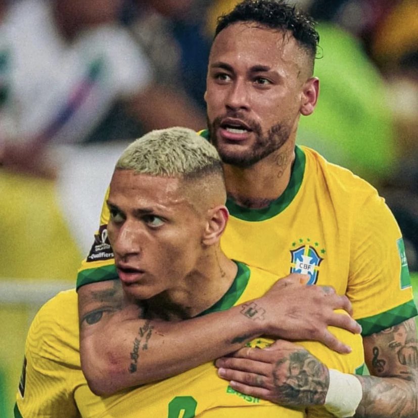 falcaozadalol's tweet photo. @choquei Tudo bem que a maioria dessas pessoas não entendem de futebol, e a magia da copa é essa. Mas pô, zoar o Ney é muito triste. Tratam como se fossem uma disputa entre os jogadores do próprio time. Vamos torcer pela recuperação do nosso camisa 10, pois sem ele a bola não chega no 9. https://t.co/ZNeWfuVoap