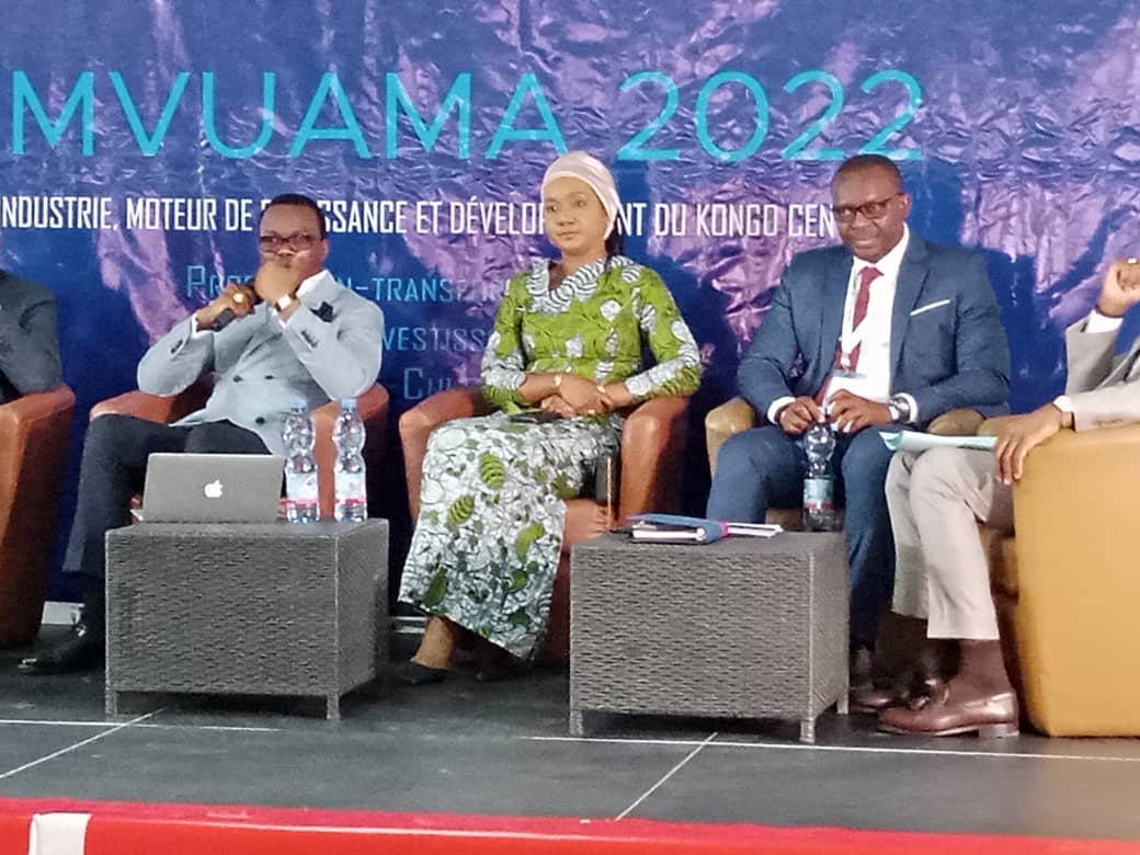 KisolokeleMvete's tweet photo. #RDC: Intervenant au Forum Kimvuama 2022, j'ai indiqué le paradoxe entre le gigantesque potentiel entrepreneurial de la province du Kongo Central, les opportunités d'investissement qu'elle offre dans plusieurs secteurs et le très faible taux de formalisation des entreprises. https://t.co/FcGLnlLld0