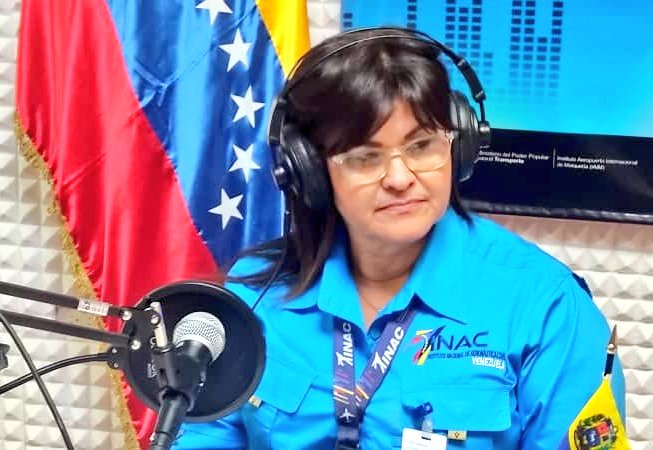 inac_ve's tweet photo. #24Nov || Dir. del @IuacVenezuela junto al Pdte. de #EANSA, participaron en el programa de @RadioAeropuerFM, para conversar sobre el gran evento multimodal, #ExpoTransporte2022, así como también para dar a conocer las bondades de la educación aeronáutica que ofrece el #IUAC. https://t.co/bjecRx6rWS