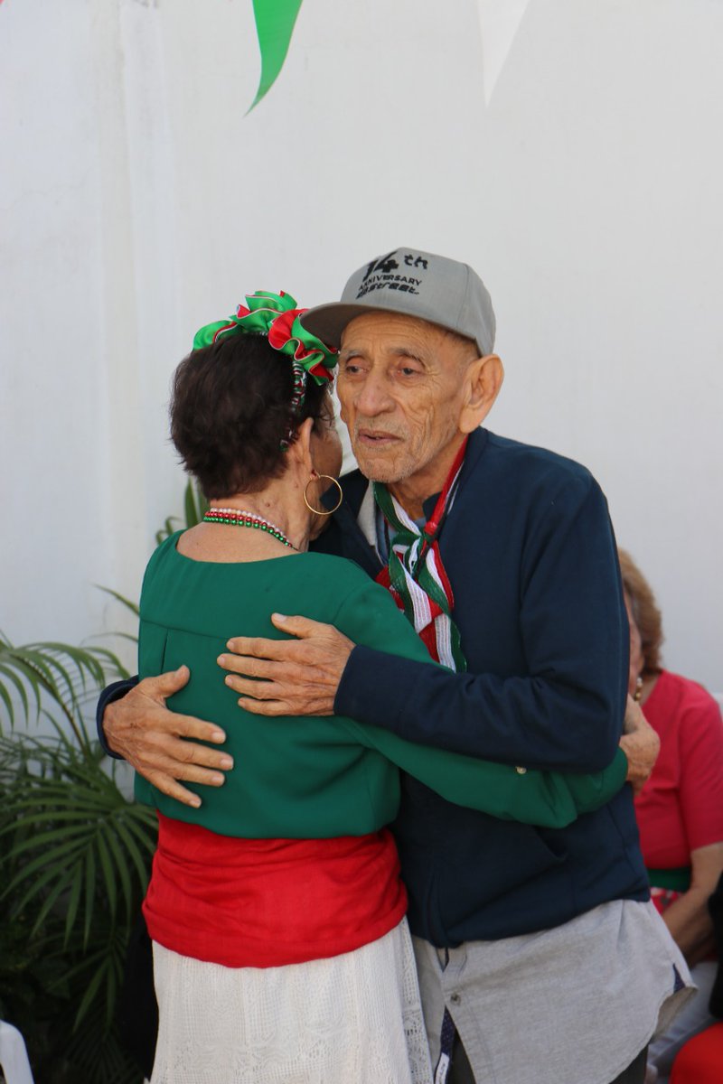 Adultos mayores celebran el 112 Aniversario de la Revolución Mexicana, Casa Diurna #DIFMazatlán