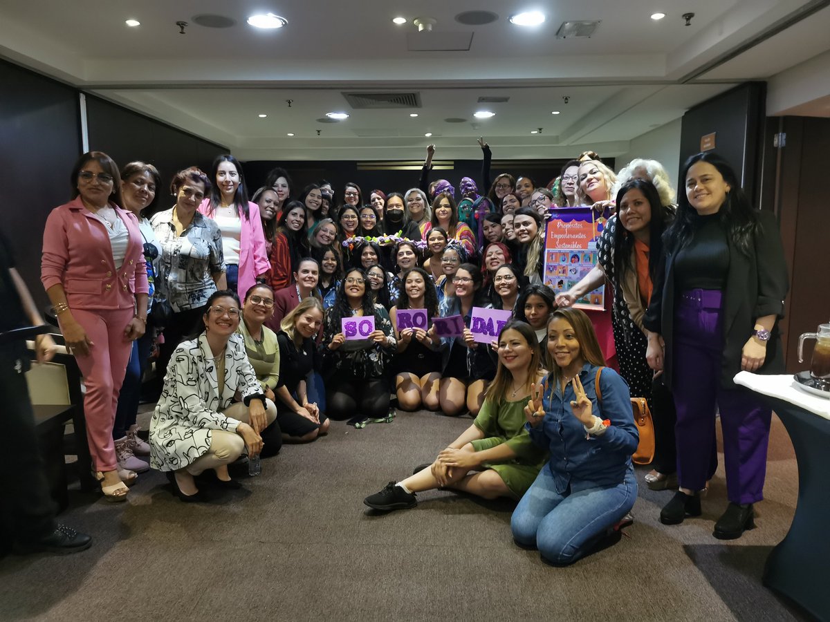 rednaranjaorg's tweet photo. ¡Gracias a todas las organizaciones que participaron en el cuarto #EncuentroNaranja, un espacio para la sororidad, inclusión y acción!

Seguimos trabajando por todos los derechos de las mujeres https://t.co/DqpMnSzW8Z
