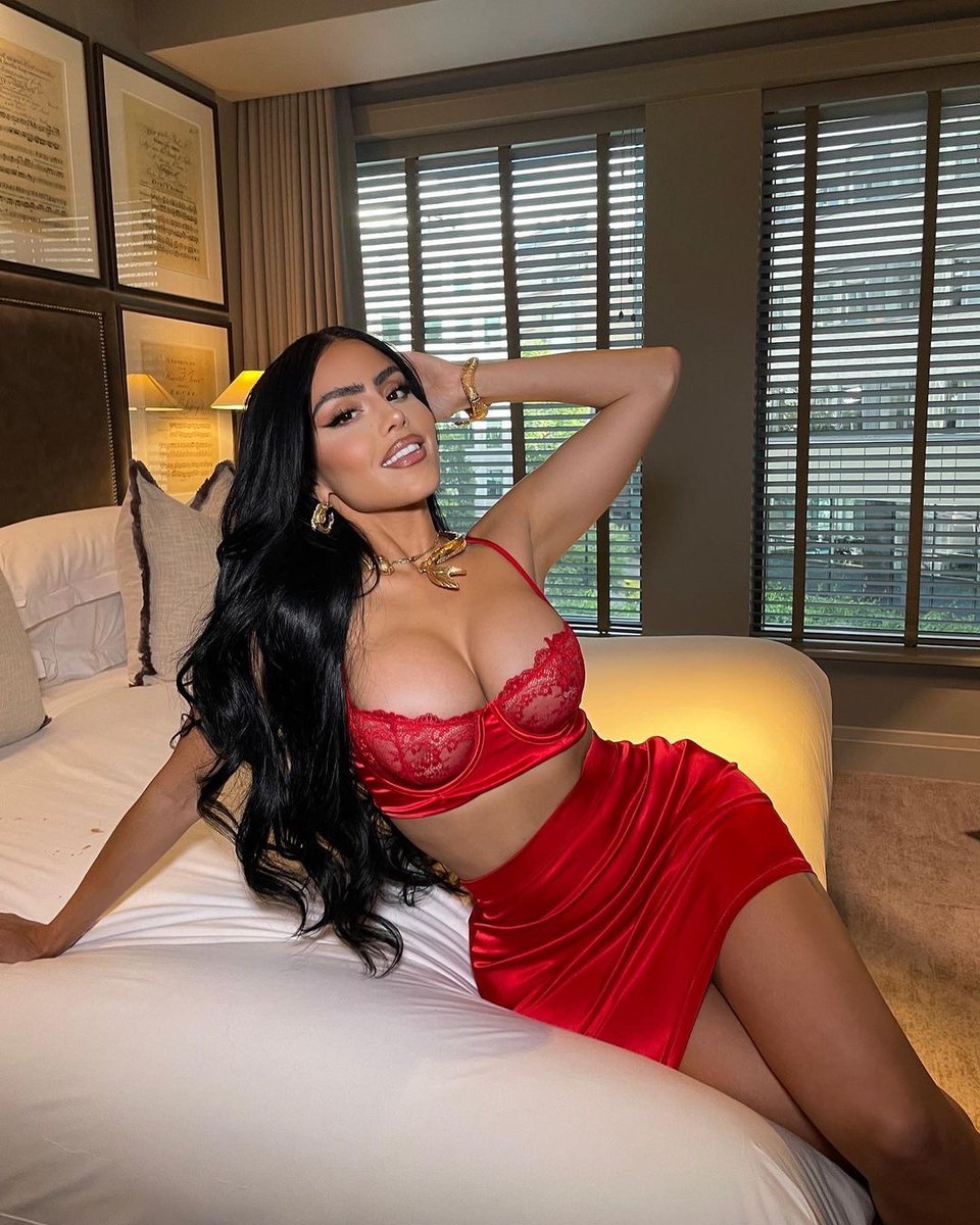 👑 Chloe Saxon 👑

👑 Model.
👑 You man's wet dream
👑 Your girl's crush.
👑 Always DTF.
👑 Bi.
👑 Queen in the streets...
👑 ...whore in the sheets.
👑 Sex addict.
👑 Drug addict. 
👑 No limits.
👑 Party girl.
👑 Taboo.