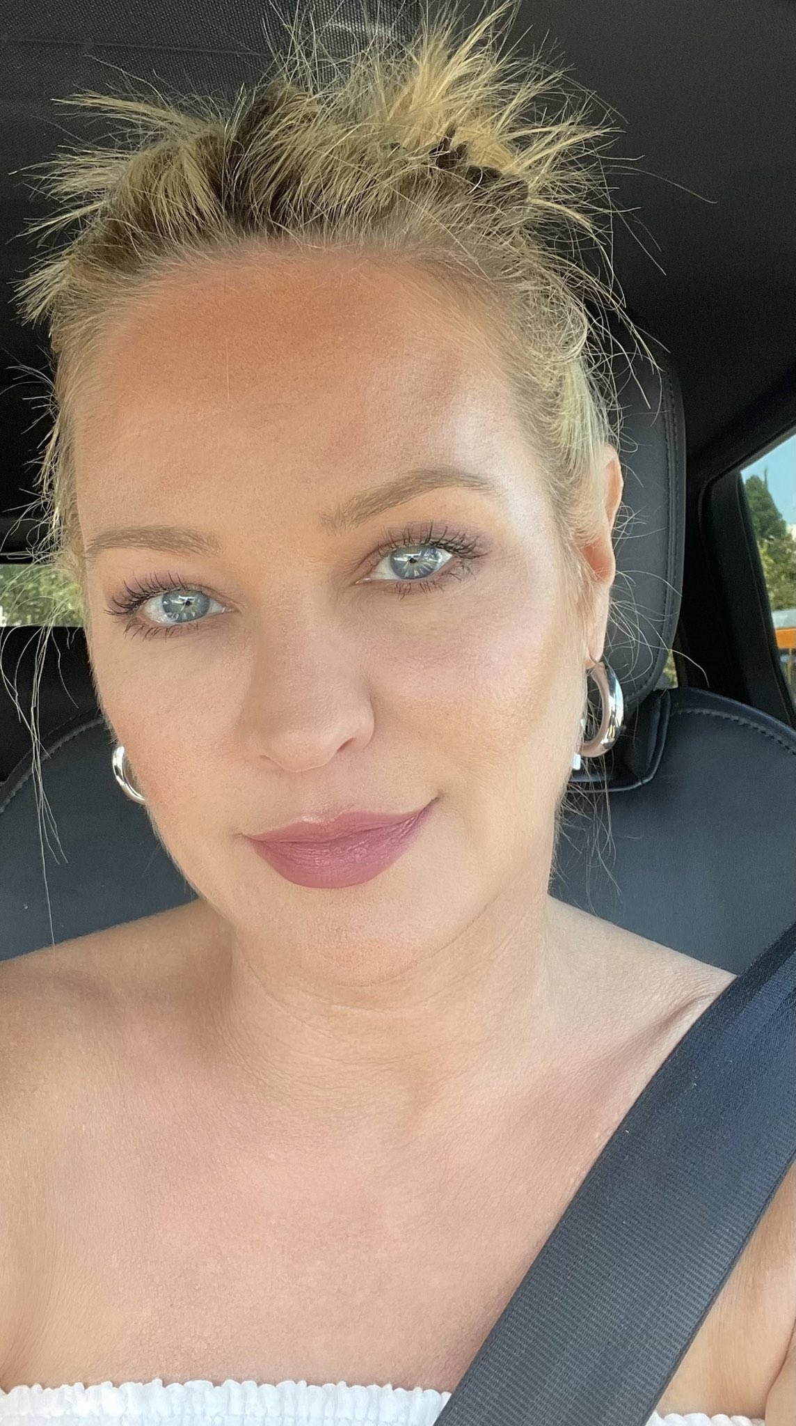 sharon case on Twitter "Happy Holidays to everyone! ️ YR50 https//t.co/QLJsr9mvpx" / Twitter