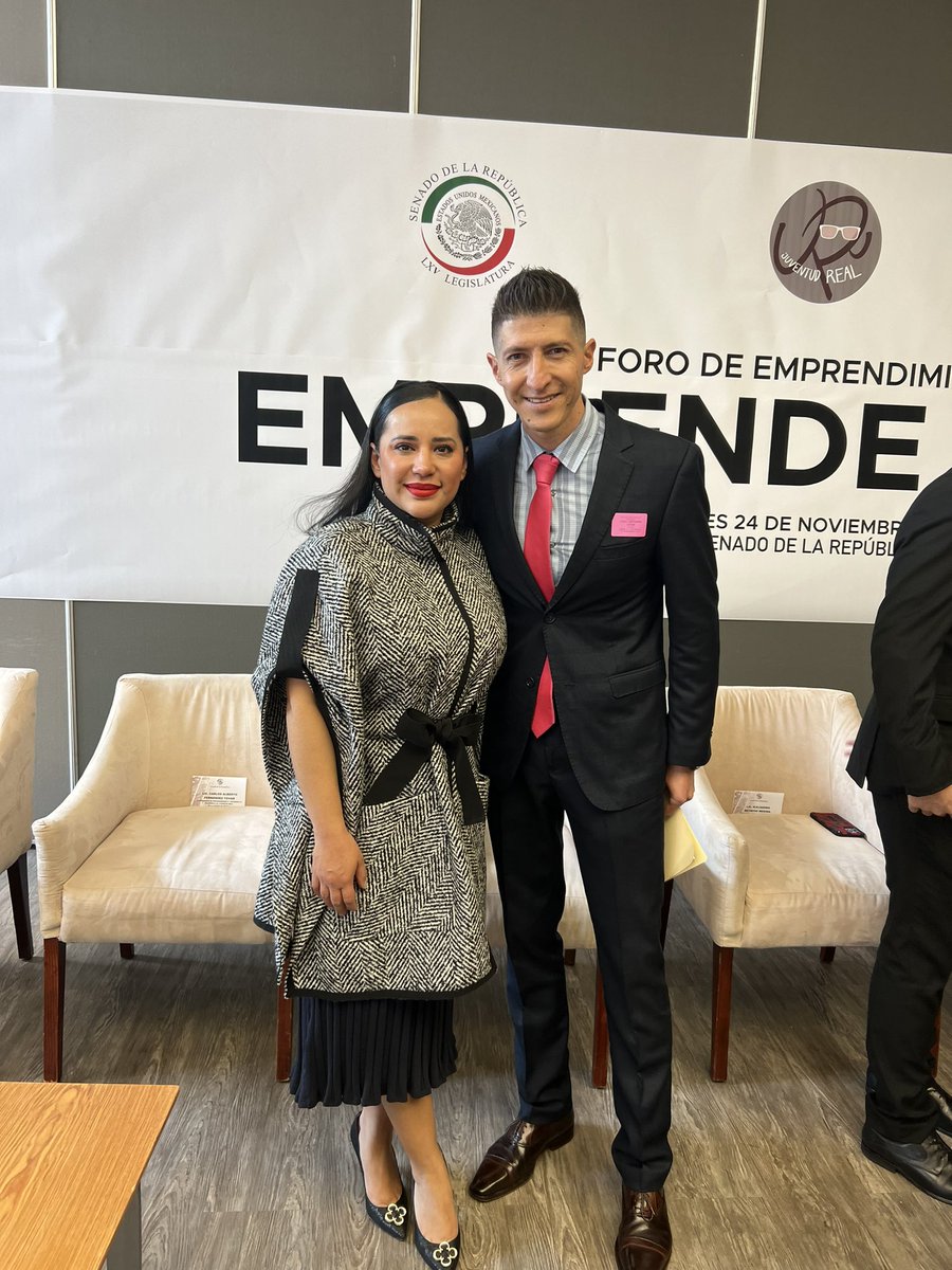 Un placer coincidir en este Foro de Emprendimiento con <a href="/SandraCuevas_/">Sandra Cuevas</a> Una felicitación por el trabajo realizado en <a href="/AlcCuauhtemocMx/">Alcaldía Cuauhtémoc</a>