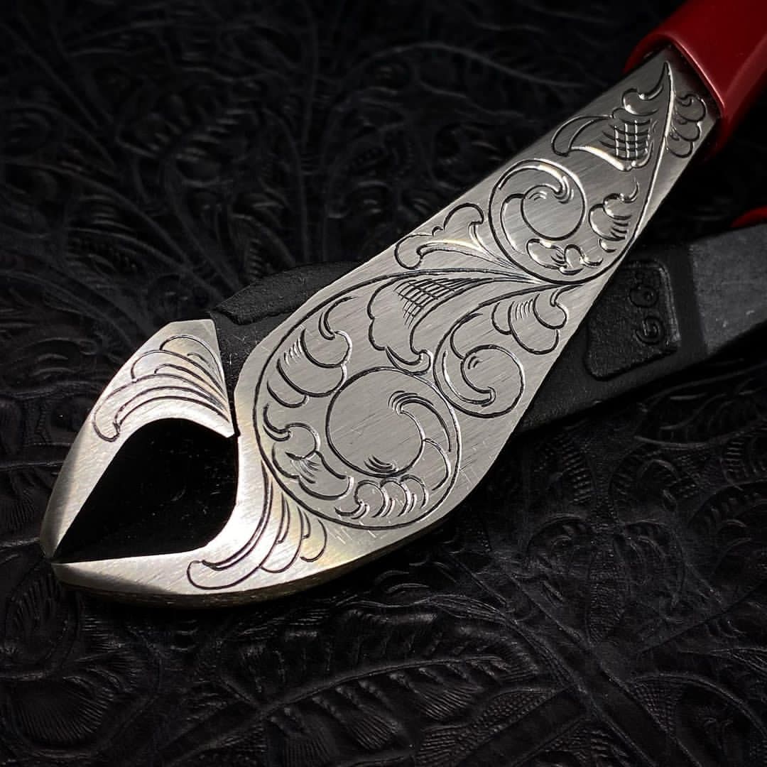 KleinToolsMex's tweet photo. ¿Cuáles son tus pinzas favoritas? haz que lleven un toque especial de ti, ¿cómo te gustaría que se distinguieran las tuyas? 😎
@thetoolgrave
𝐂𝐎𝐌𝐏𝐑𝐀𝐑: https://t.co/n1ESU9SDG0
𝐈𝐍𝐅𝐎: https://t.co/Q7GXbR9Gdj
#herramientas #electricista #Klein #Tools #pinzas #alicates https://t.co/gN3pyGR5mT