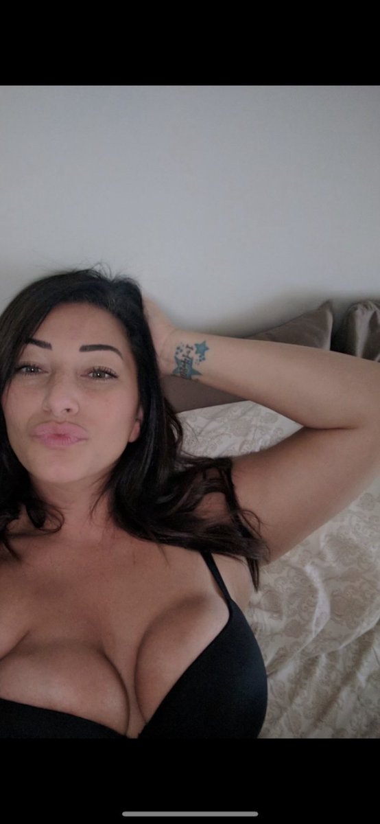 Slutty123455's tweet photo. #exposedslut #exposedfriend #exposed #mommytaboo #3sum #incestleak #leakedof https://t.co/LTGZm6ln7d