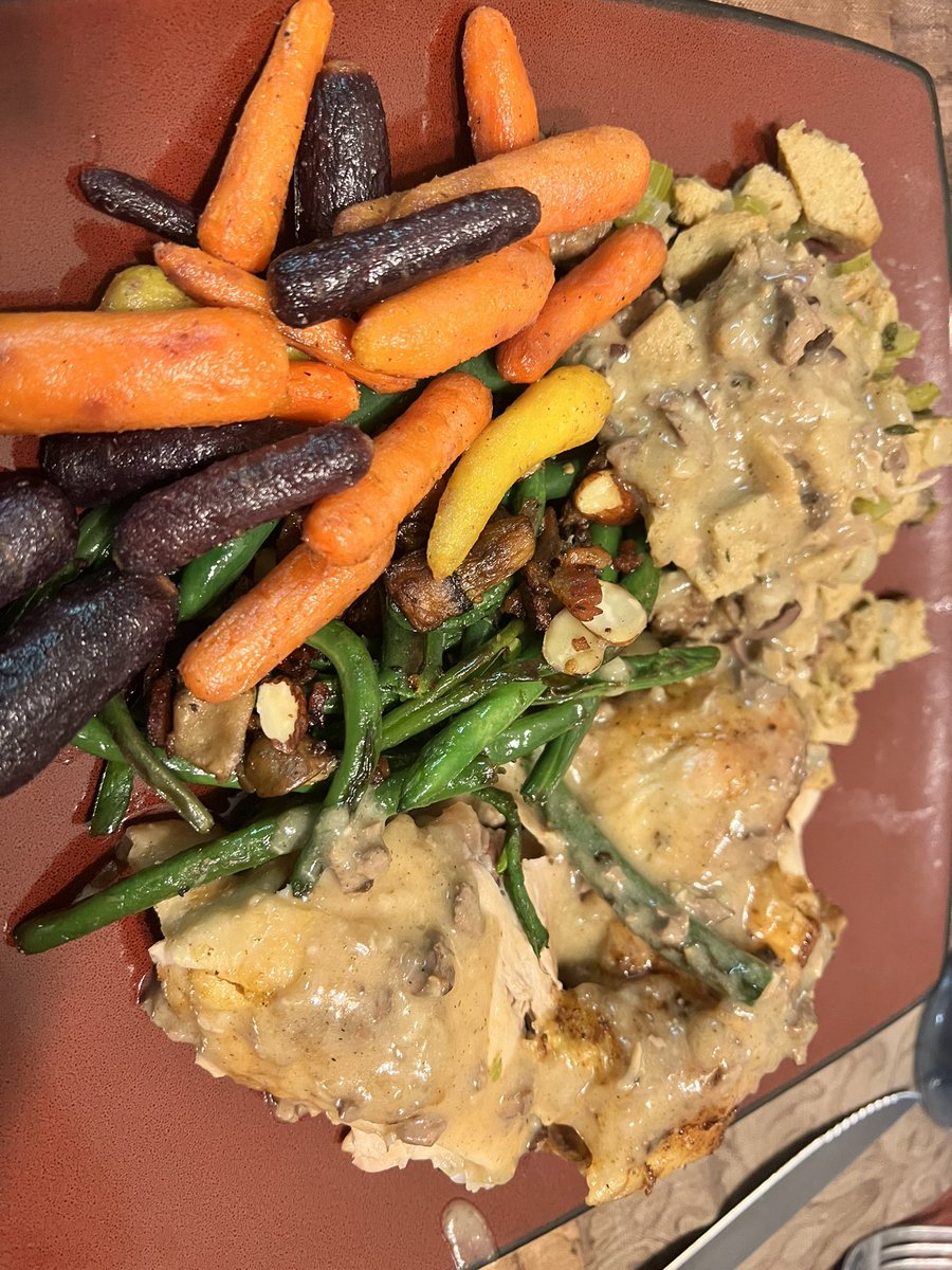 RoadQueen1967's tweet photo. Well I managed to pull off a successful Thanksgiving dinner for two! It wasn’t up to my usual par, but the chicken was melt in your mouth tender & I even made gravy! I have much to be thankful for, & should celebrate that every day
#thanksgivingfortwo #Grateful #Thankful #yum https://t.co/FL9e8b9Fe4