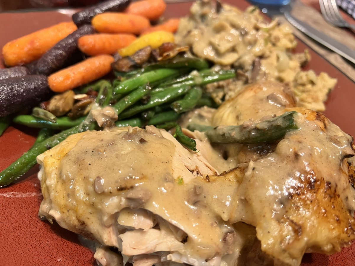 RoadQueen1967's tweet photo. Well I managed to pull off a successful Thanksgiving dinner for two! It wasn’t up to my usual par, but the chicken was melt in your mouth tender & I even made gravy! I have much to be thankful for, & should celebrate that every day
#thanksgivingfortwo #Grateful #Thankful #yum https://t.co/FL9e8b9Fe4