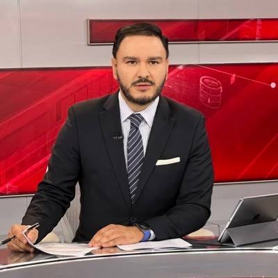 PGFanBoy's tweet photo. El #Ciro2 @Carloszup de @multimediostv con un muy particular interés en hablar mal de la promoción de la #MarchaDelPueblo #MarchaConAMLO 
No sé, ¿ #quienpompo a Ciro 2? #ChayoteIP https://t.co/YKks1xpWuj