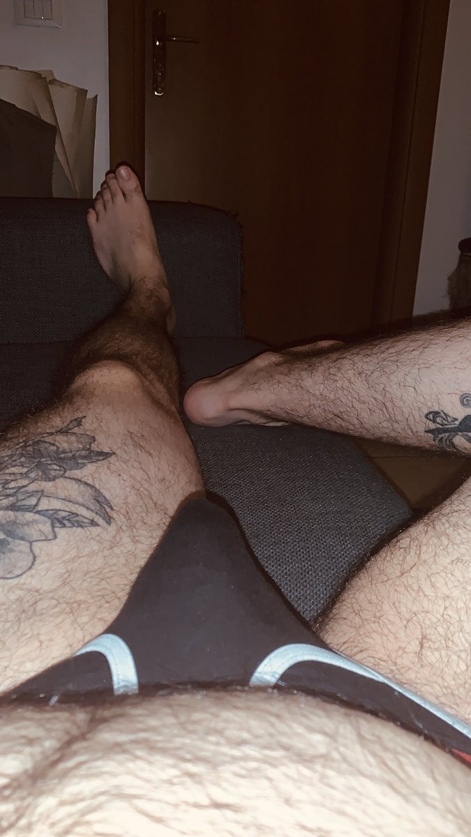 partins_'s tweet photo. Ho bisogno di un massaggio

#gayman #gayfeet #gayfetish #onlyfans #italianboy #gay #feet #massage https://t.co/IBxlDdo6j7