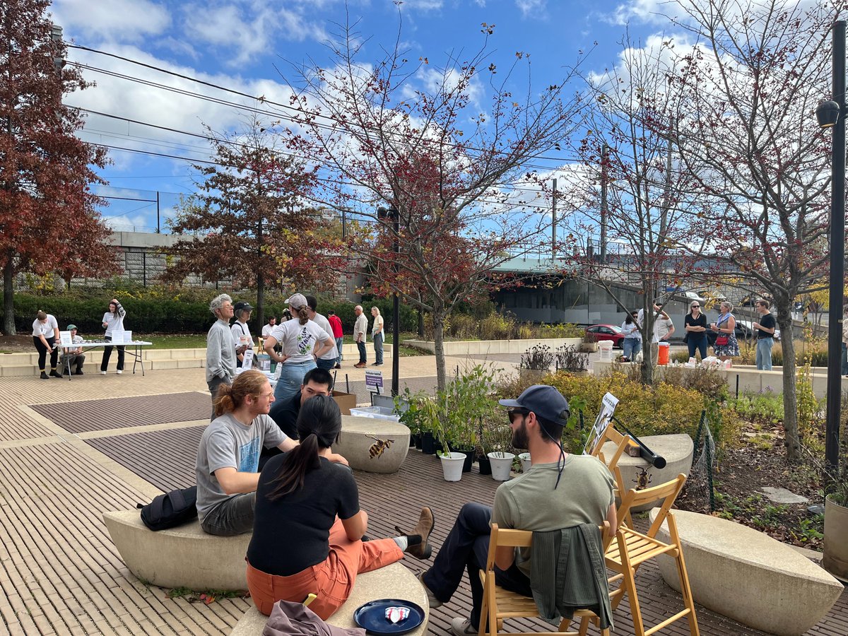 Tufts Pollinator Initiative tweet media