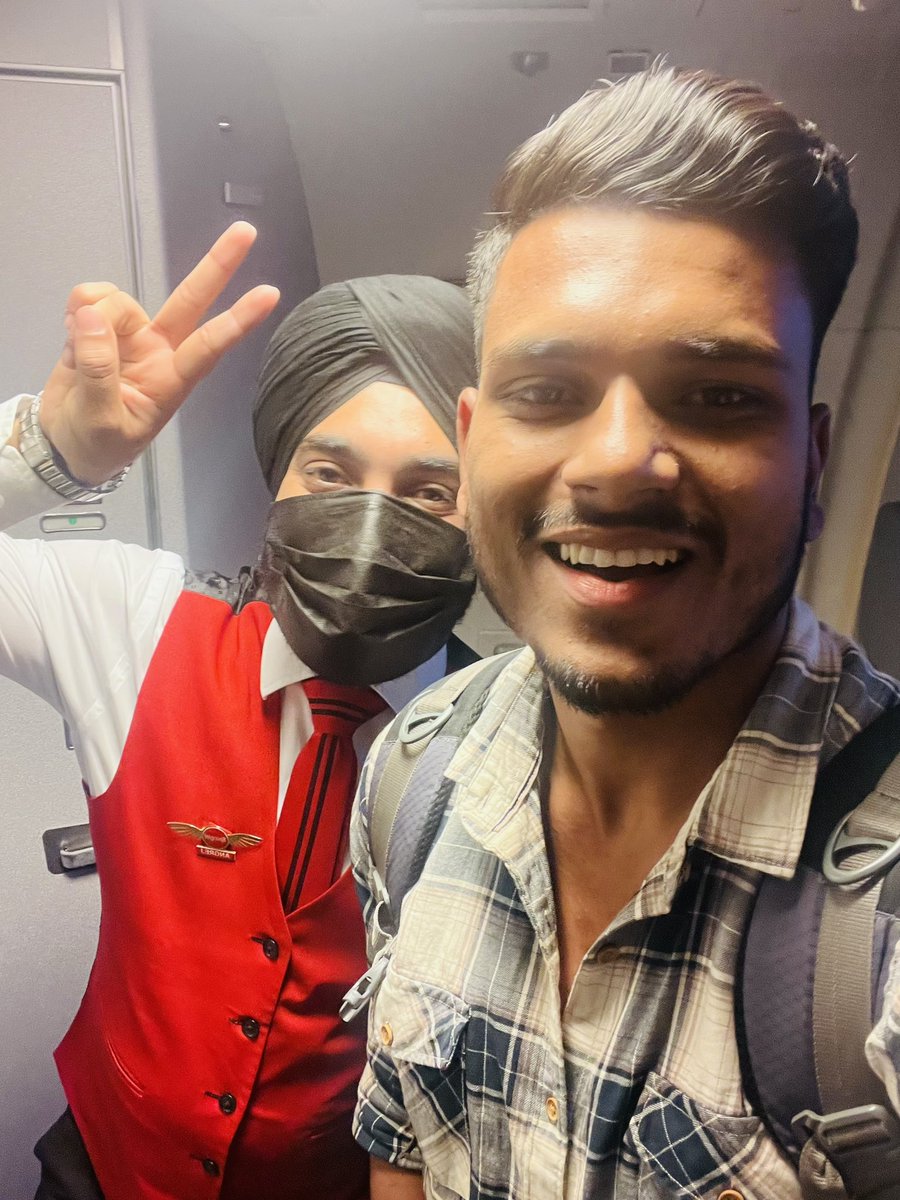 _abhitweets_'s tweet image. Flying Kolkata to New Delhi via @flyspicejet .Though I wasn’t very happy with the cabin luggage &amp;amp; all,then after sometime a crew head named #Angrez dealt with utmost professionalism &amp;amp; empathy. It was very much pleasing &amp;amp; satisfying.A big shoutout to entire flight crew of SG-8264.