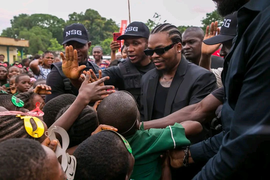 SnehQueenBee's tweet image. 30/11/12   — New Music 🎷