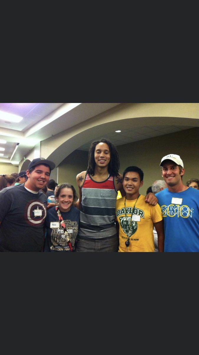 #FreeBrittneyGriner She’s is the kindest person ever! You aren’t forgotten!