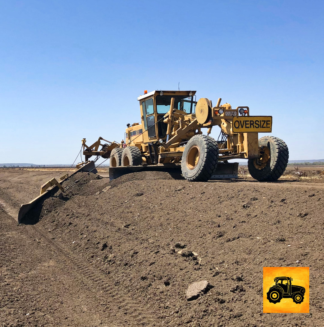 FarmServiceApp's tweet photo. Need an app to keep digital service records? This grader from Queensland Australia, is maintained with the Farm Service Manager app. Maximize resale, minimize costly repairs and downtime. Register for a 3 month free trial at https://t.co/sHGw3JOhCm
#farmserviceapp #digitallogbook https://t.co/fhAVNQ1QzP