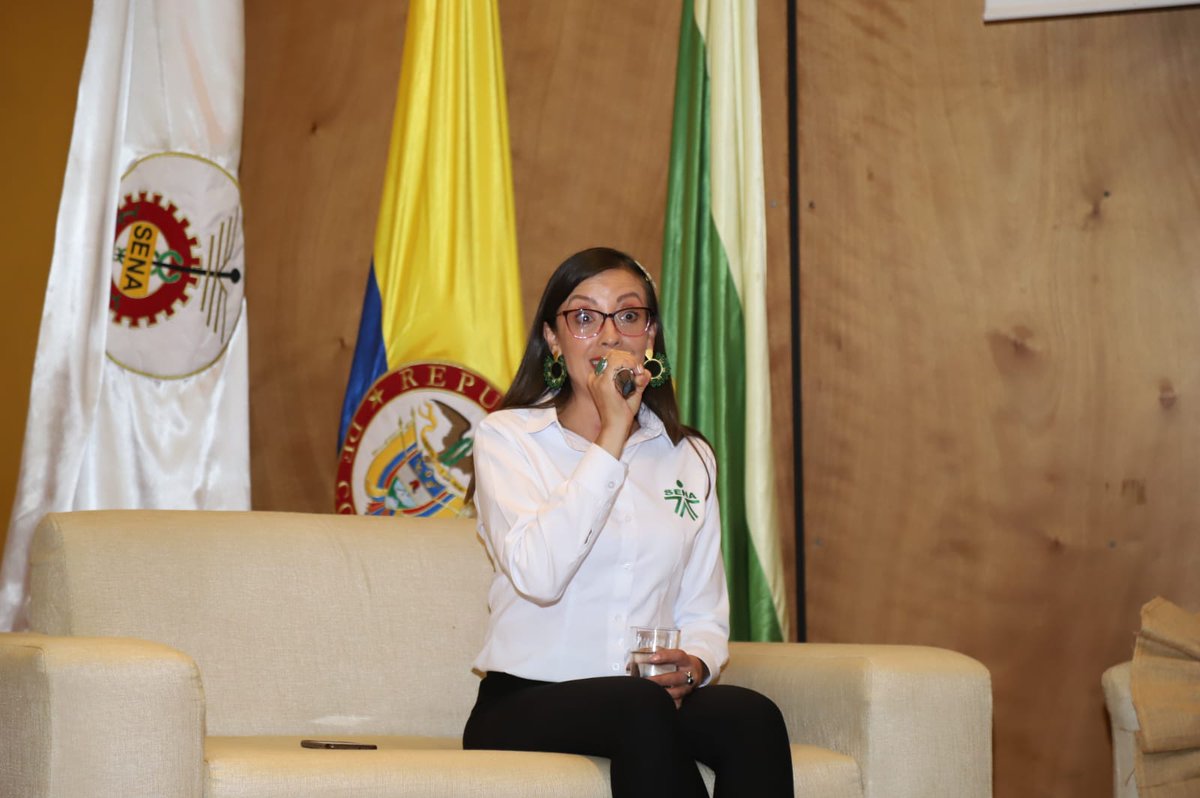 SENAComunica's tweet photo. Inicia la socialización de los logros alcanzados a nivel nacional con la estrategia #MipymeSeTransforma, en la que se muestran casos de éxito, estadísticas y testimonios de empresas que han aportado a la reactivación económica, gracias a esta iniciativa del #SENA. https://t.co/U0HLvm55pk