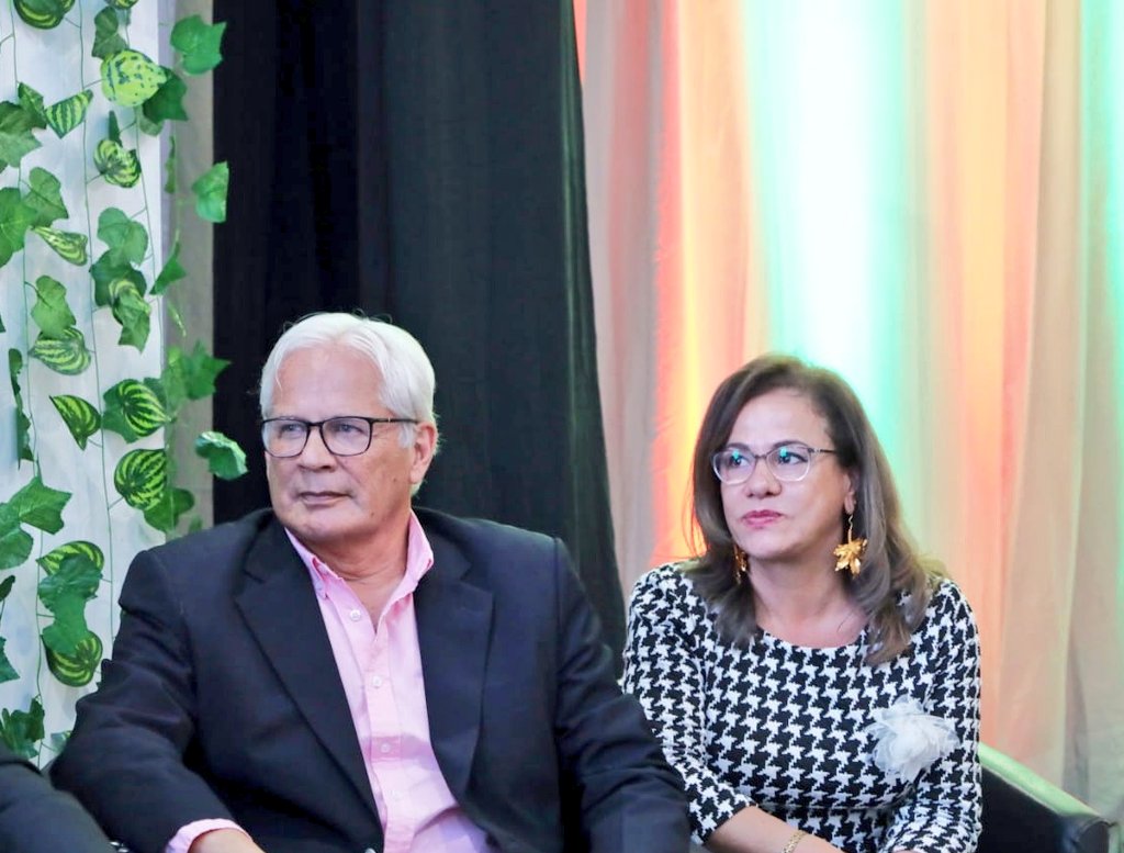 jclopezcastri's tweet photo. Creo en el presente y el futuro de mi región, por ello resalto iniciativas como la de #TransformandoCauca. Proyecto de CTeI que benefició a más de 100 agroindustrias, aportando de manera significativa a la competitividad. Una de nuestras apuestas desde @AlcaldiaPopayan https://t.co/0VCxCStvDf