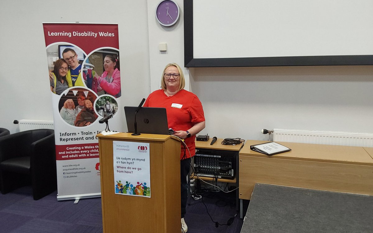 GigBuddiesCymru's tweet photo. @zoeric - @LdWales's CEO - at their #FromHere22 #OFanHyn22 Conference podium.
#latepost https://t.co/1yOWoQCHuI