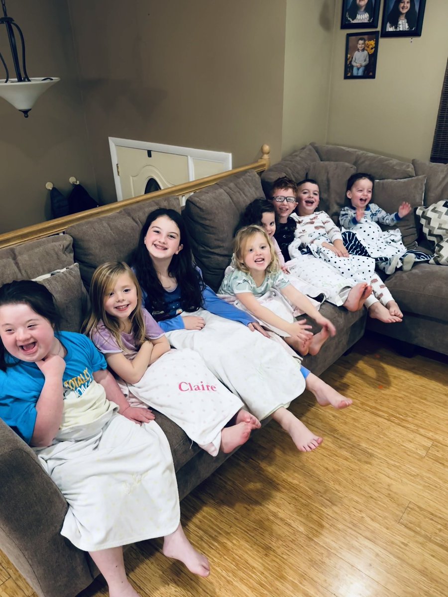 terrwils's tweet photo. Tradition, with our @potterybarn name blankets https://t.co/FZLGBTV859