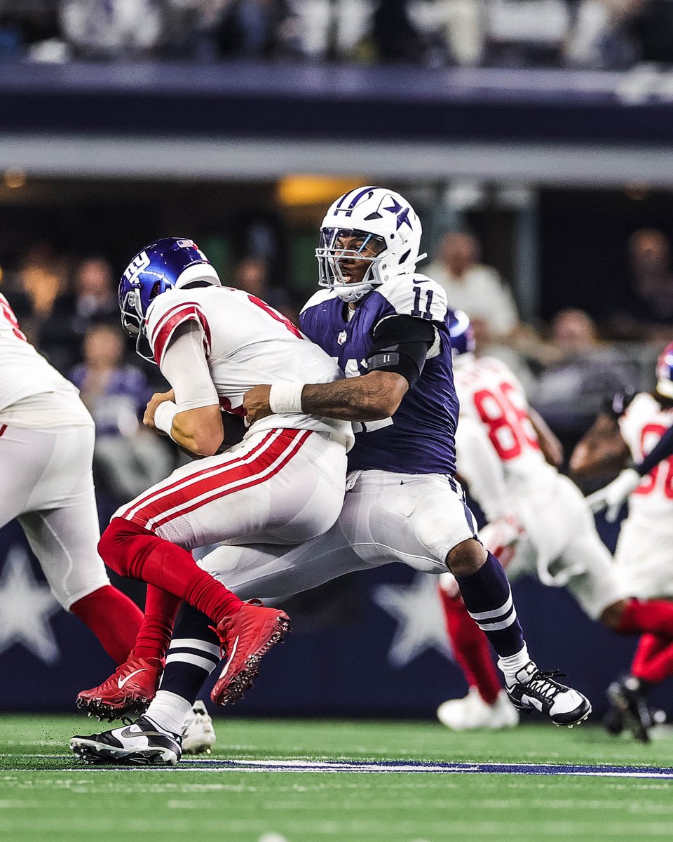 dallascowboys's tweet photo. Feast mode 🔛

#NYGvsDAL | #DallasCowboys https://t.co/HMJrjPzS0U