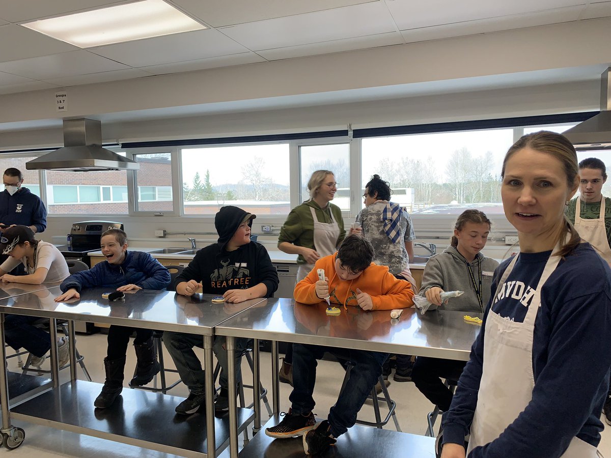 Here is the DAY WASKA Welcome. Thank you to our incredible educators and amazing students for showing the 7s &amp; 8s all <a href="/MVDHS/">Madawaska Valley DHS</a> has to offer. Over 100 students and staff visited during the day! At MV there are PATHWAYS for all! 😃 @RCDSB