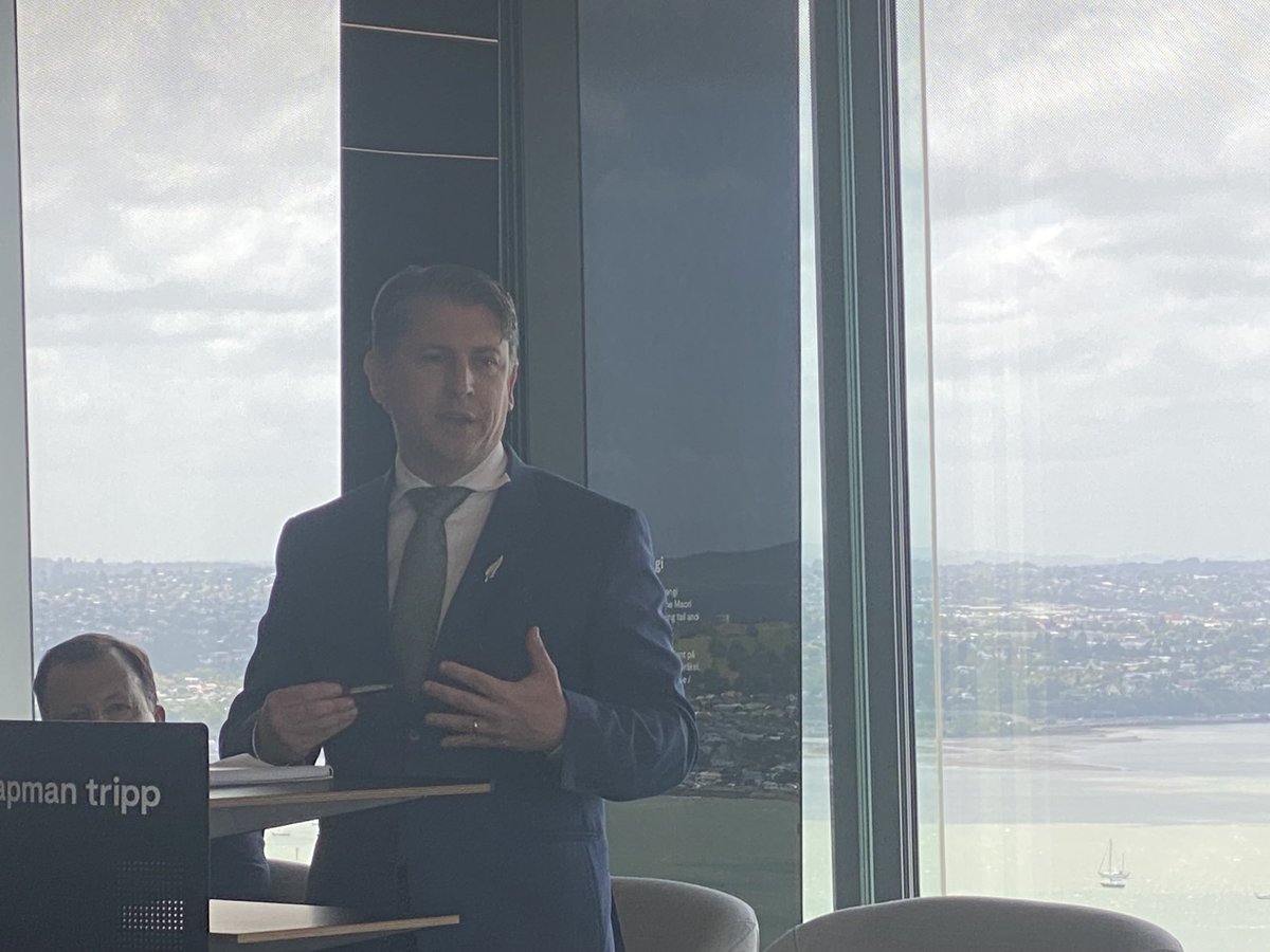 ⁦<a href="/major_comp/">Major Companies Grp</a>⁩ CEO Foum ⁦with Hon ⁦<a href="/michaelwoodnz/">Michael Wood</a>⁩ talks Workplace relations that are fair, safe and productive, investment into skills for next generation, thanks to ⁦<a href="/ChapmanTripp/">Chapman Tripp</a>⁩ for hosting