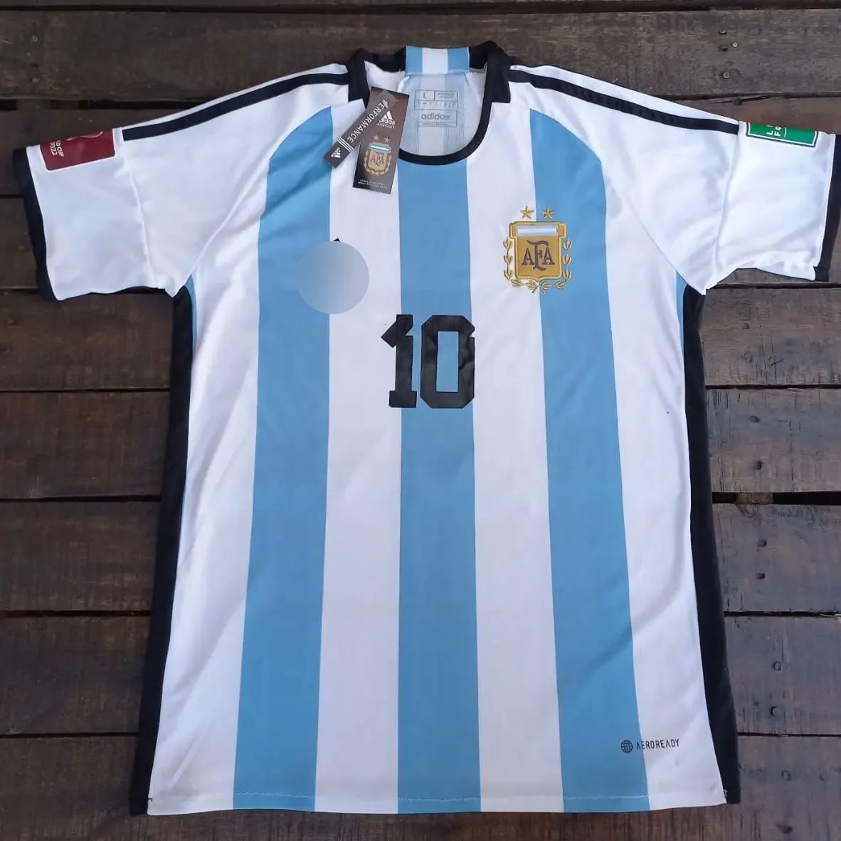 cenretro's tweet image. ⚽️ NUEVO INGRESO 🇦🇷 Camiseta  Mundial 2022 !
Disponible en S, M, L, XL
📣 Seguimos con las 3 cuotas sin interés en la tienda 
🚚 Envíos a todo el país.
#afa #futbolretro #compraonline #futbol #argentina #seleccion #messi