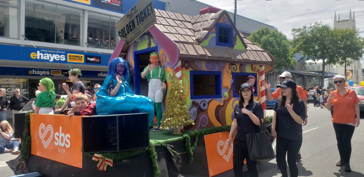 It’s that time of year! The festive season officially kicks off at 1pm on Saturday with the Southland Santa Parade, and our little Oompa Loompas are very excited to be on the SBS Bank Willy Wonka float. #proudtosupport #bankwithheart #christmas #santaparade