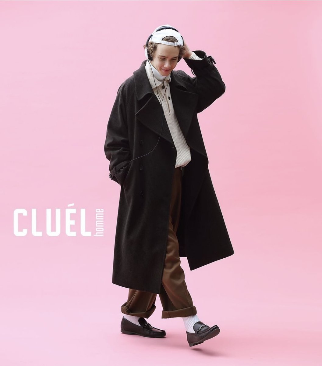 EMMA__CLOTHES's tweet photo. \トラッドな雰囲気/
https://t.co/yqMfDB5LDt
メンズファッション誌CLUEL hommeと、EMMA CLOTHESのコラボレーション企画第五弾！

本格的なアウターシーズンの到来。
あたたかなメルトン生地で仕立てたロングのトレンチコートはこだわりのディテール詰め込んだ一着に。

#EMMACLOTHES #エマクローズ https://t.co/adn5LBlp8q