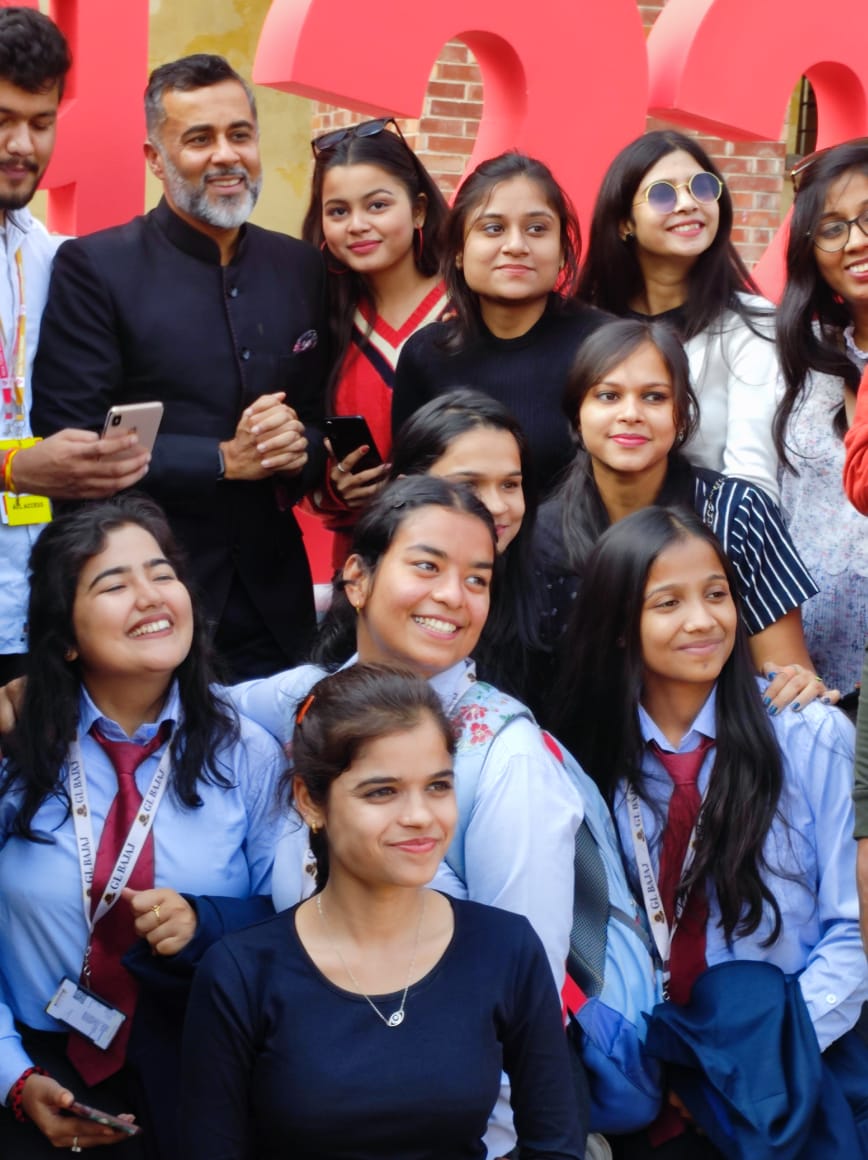 Kailash51858740's tweet photo. @Kailash51858740
 
@_NSSIndia
 
@NSSRDLucknow
 @SahityaAajTak22 Day Saturday 19 November 2022 at Mejor Dhyan chand Stadium Delhi
@glbajaj https://t.co/5hH9SOl9c8