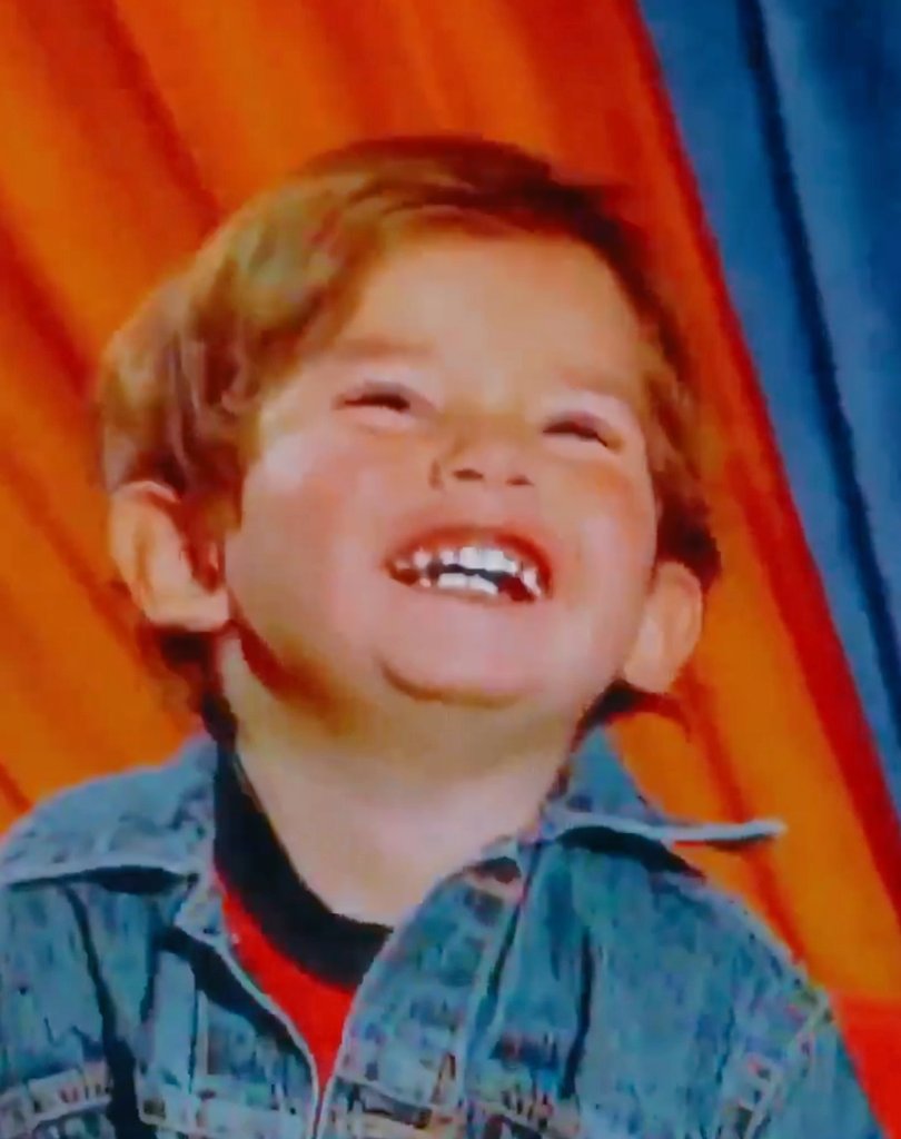 mailolvs's tweet photo. Como que esta cosita preciosa hoy cumple 20 años? 😭❤️

@mailomarcos feliz cumpleaños pequeño🎉 https://t.co/vnfDQyQCm3