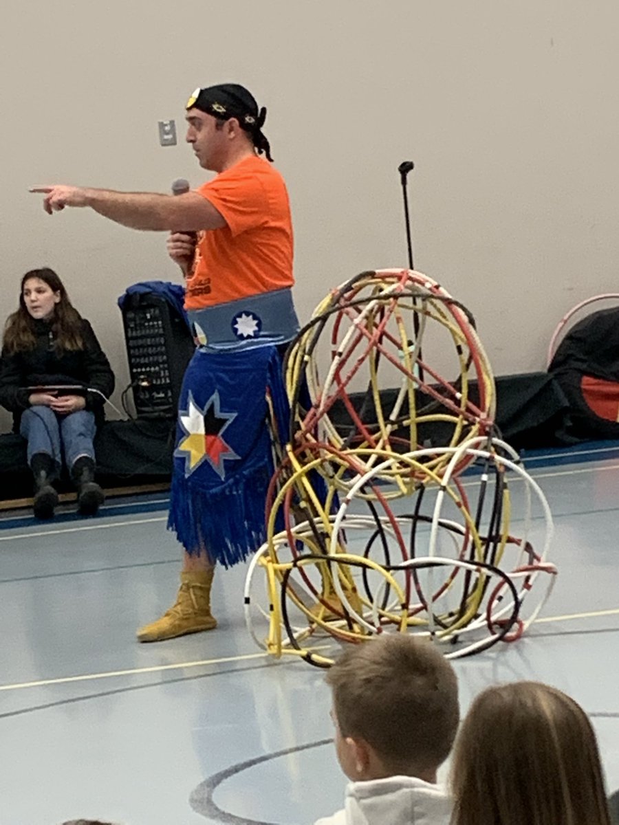 spiller_trudy's tweet photo. TY @ColwoodSD62 invitation 2 watch good friend, Teddy Anderson perform #hoopdance #message #workinghard, #somefailures #nevergiveup #fixmistake Teddy invited #students, #Principal #VP #teachers 2  participate w his #parents &amp; family @fnmibooks @SookeTeachers  @WendyHo63333384 https://t.co/LZ4FK1mvrN