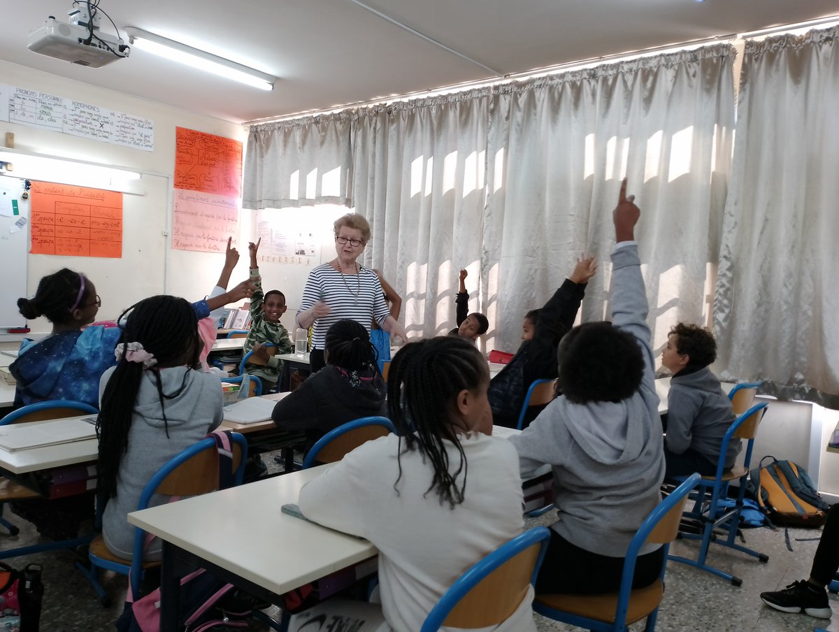 LgmAddis's tweet photo. 14-23 novembre : semaine animée par Mme Brisset, Défenseure des Droits de l’Enfant. Echanges avec les élèves, les parents, les enseignants et les personnels ; exposés ; reportage audio (club Webradio)… Nous la remercions très chaleureusement !
@mlfmonde @aefeinfo @UNICEF_france https://t.co/c4r2FpaeAA