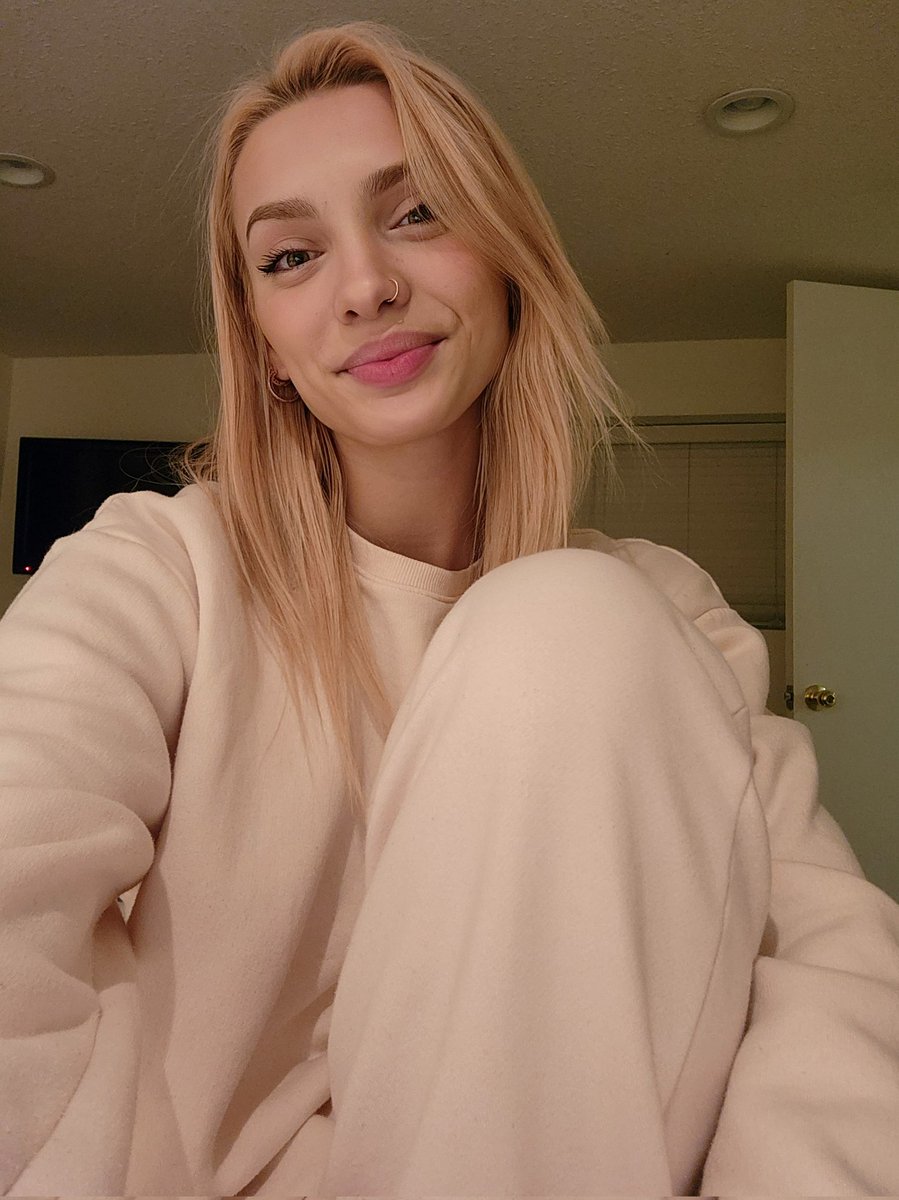 Road trip to Kelowna!!!! Let me know if you know of any cool places here??!