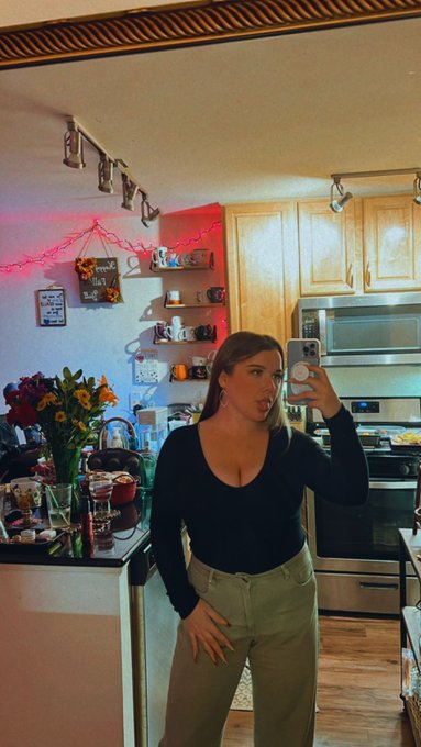 Happy thanksgiving 🫶 https://t.co/lKjfUwYLca<a href="/tag/onlyfans"class="tags"><span>#onlyfans</span></a>