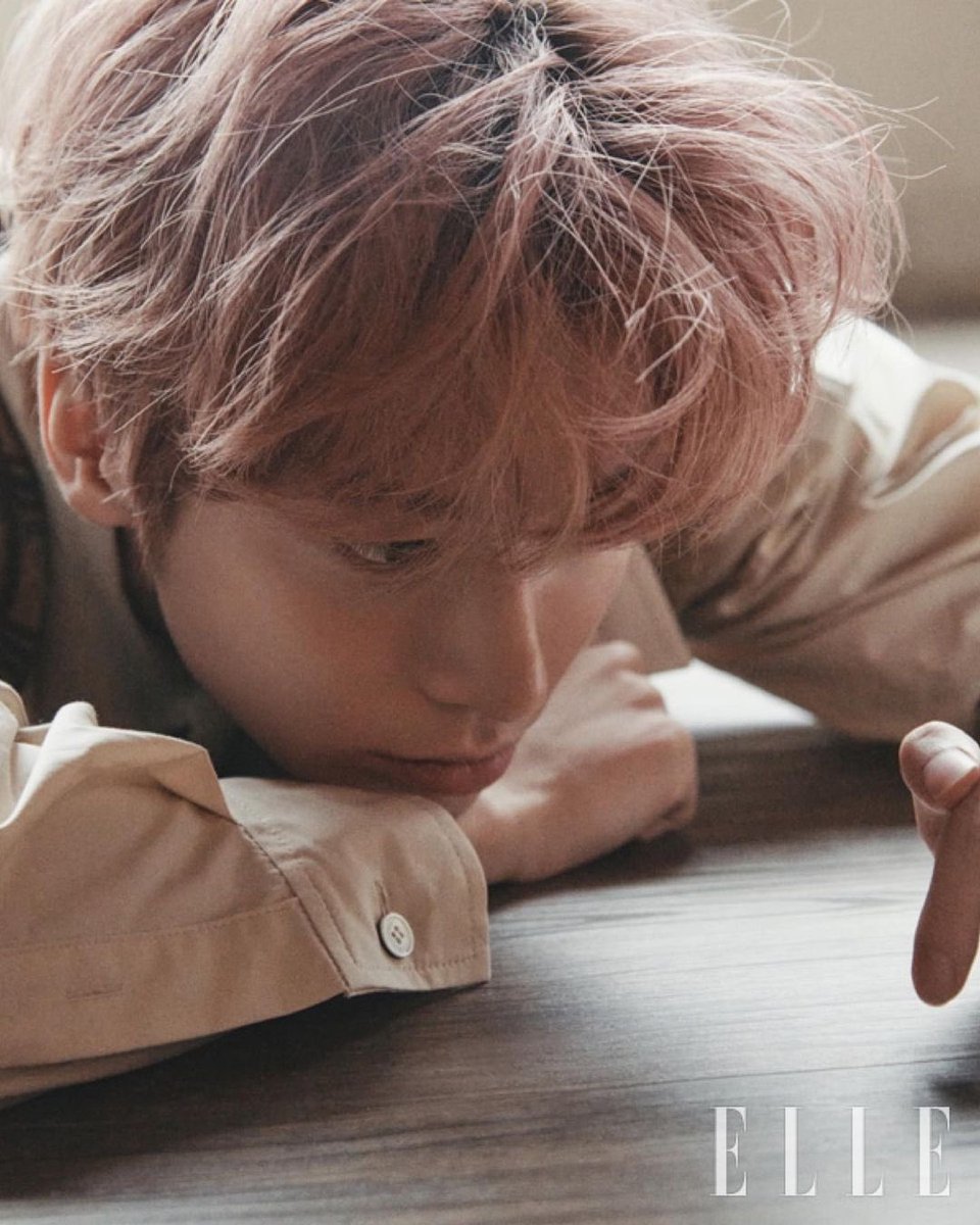 txt_sarangdan2's tweet photo. 221125 ELLE 인스타그램 #투모로우바이투게더 #태현 https://t.co/kcLhGq0zvN