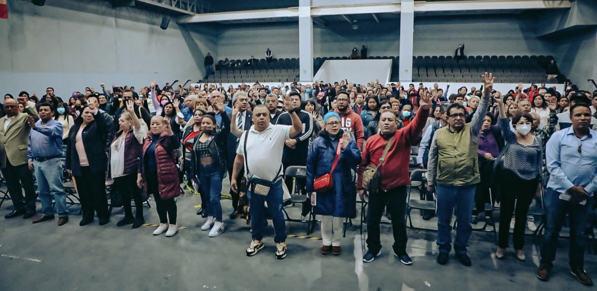Ya con la emoción de salir el domingo 27 de noviembre a marchar junto a nuestro presidente <a href="/lopezobrador_/">Andrés Manuel</a>. Celebraremos estos primeros 4 años de transformación.🙌
