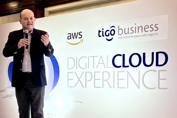 TigoHn's tweet photo. La alianza 🤝 #AWSTigo entre #TigoBusiness y @awscloud trae muchos beneficios, nuevas soluciones y oportunidades 🤩 para las empresas en Honduras. 💻🇭🇳
#AWSCloud https://t.co/6rn5ToCYHg