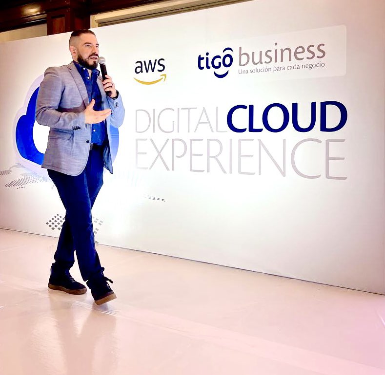 TigoHn's tweet photo. La alianza 🤝 #AWSTigo entre #TigoBusiness y @awscloud trae muchos beneficios, nuevas soluciones y oportunidades 🤩 para las empresas en Honduras. 💻🇭🇳
#AWSCloud https://t.co/6rn5ToCYHg
