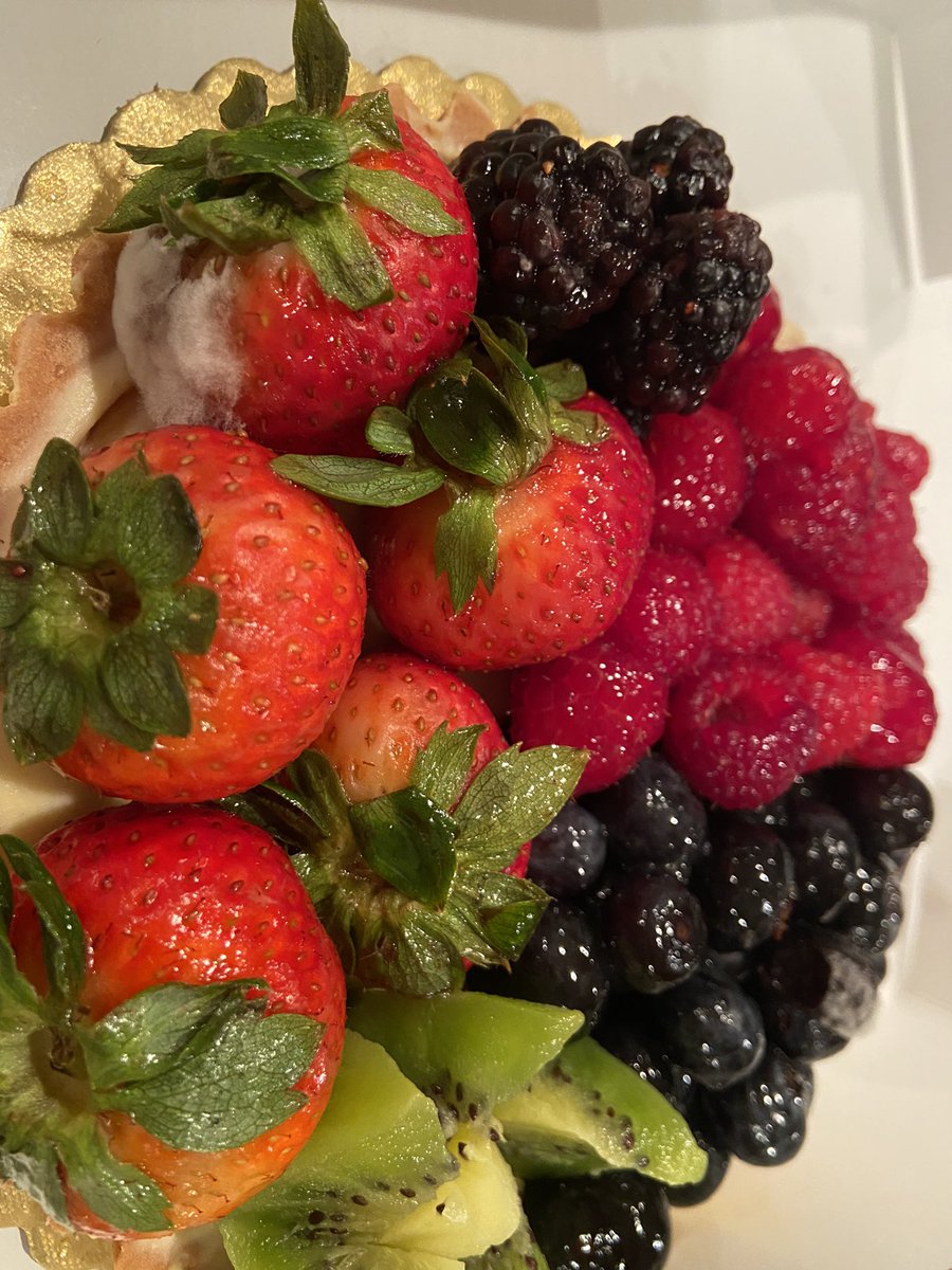 TiMorrison's tweet photo. @newseasons So very disappointed to (try to) serve your “fresh” fruit tart to Thanksgiving guests. Bought it 11/23, moldy berries 11/24. So incredibly embarrassed. https://t.co/oJscYAeVPF