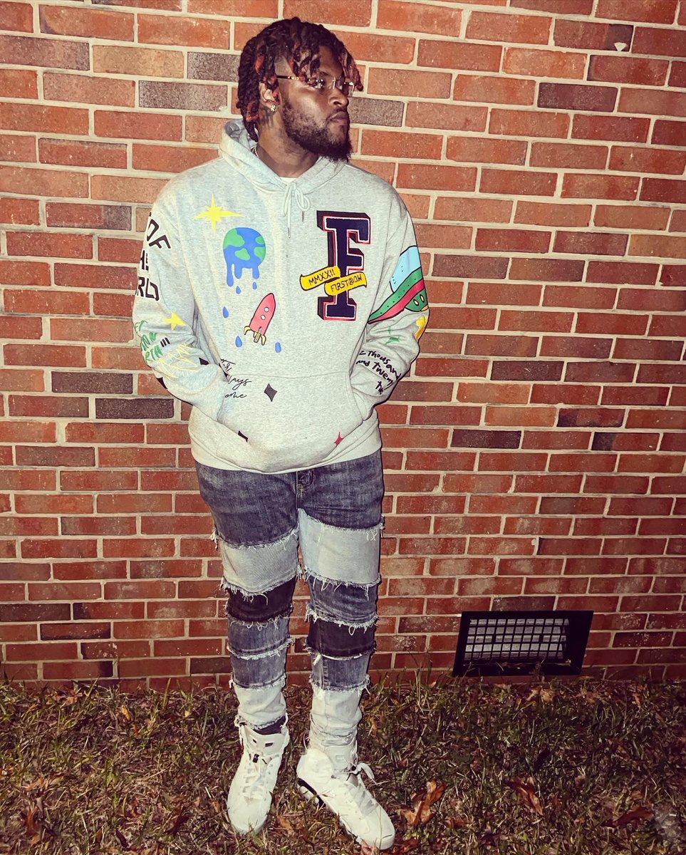 JazzCarter23's tweet photo. Thankful to be HIM 🙏🏾 https://t.co/03clHMLtQy