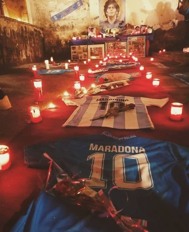 Maradona siempre va a estar vivo en el pueblo. 1960 - ♾️ ♥️