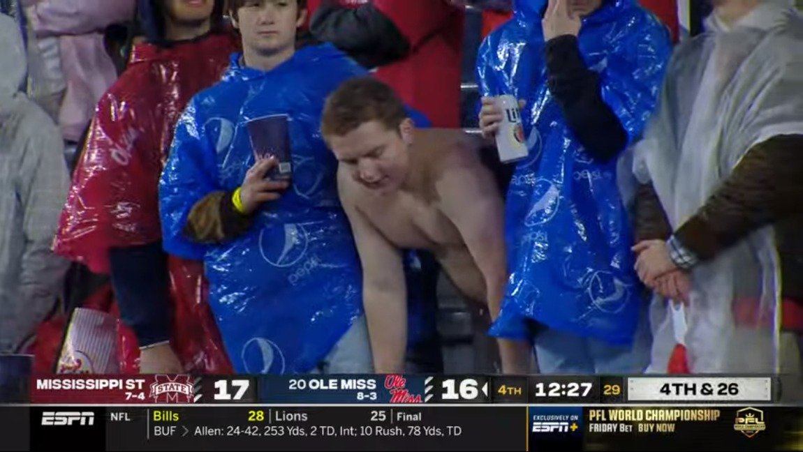RedditCFB's tweet photo. Egg Bowl https://t.co/pSlLRrziOu