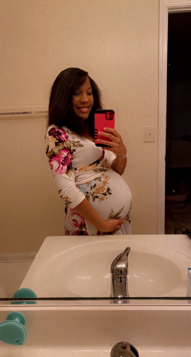 U2GorgeousNique's tweet photo. Happy Thanksgiving 🍁🍽 from Baby Graves and I 🥰💙 #ArmyWife #ExpectingMama https://t.co/gaNZXO3kFy