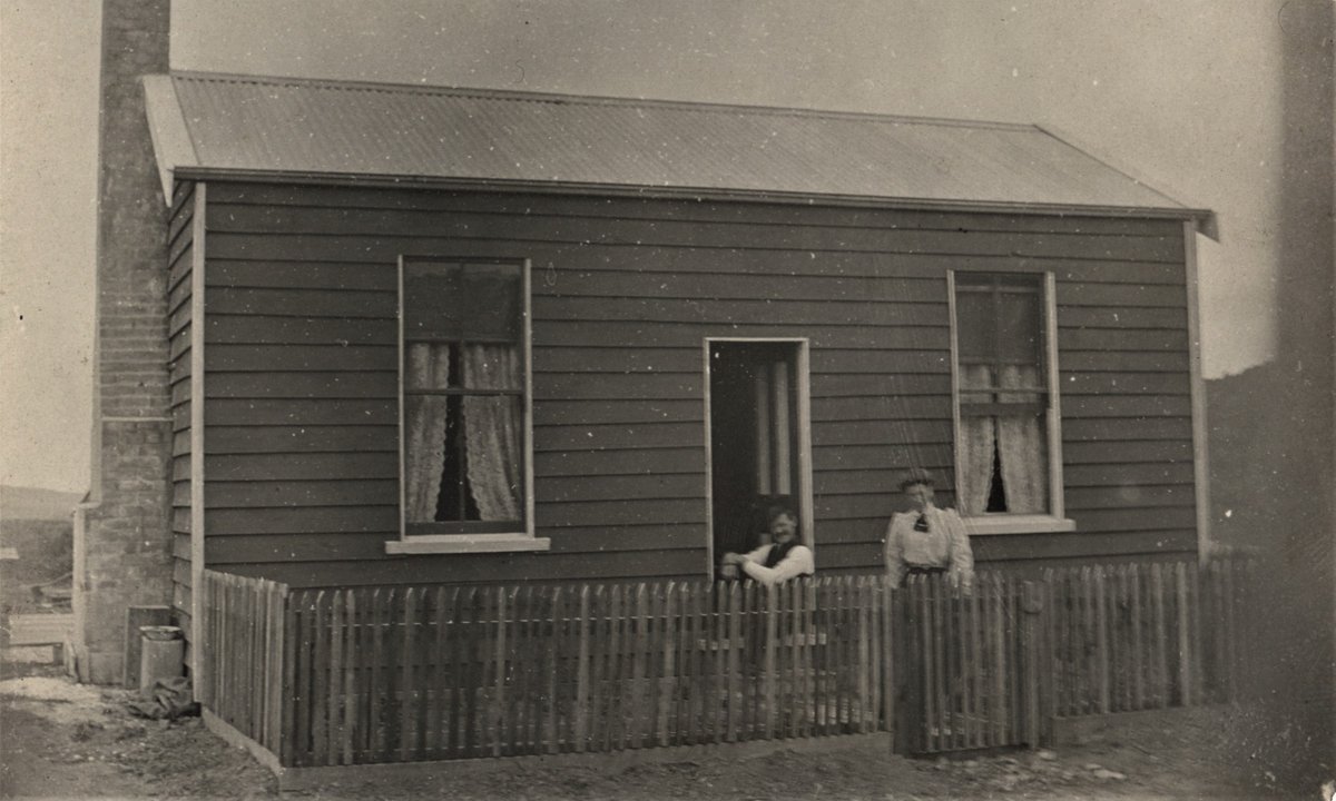 The word for Day 25 in English then Māori of #Museum30 #Candle #Kānara  

This early home of Jim &amp; Olive Laurie would have run on candles or kānara. See our Central &amp; Western Districts Archive for more information on the life of this early family/whānau. ehive.com/collections/20…